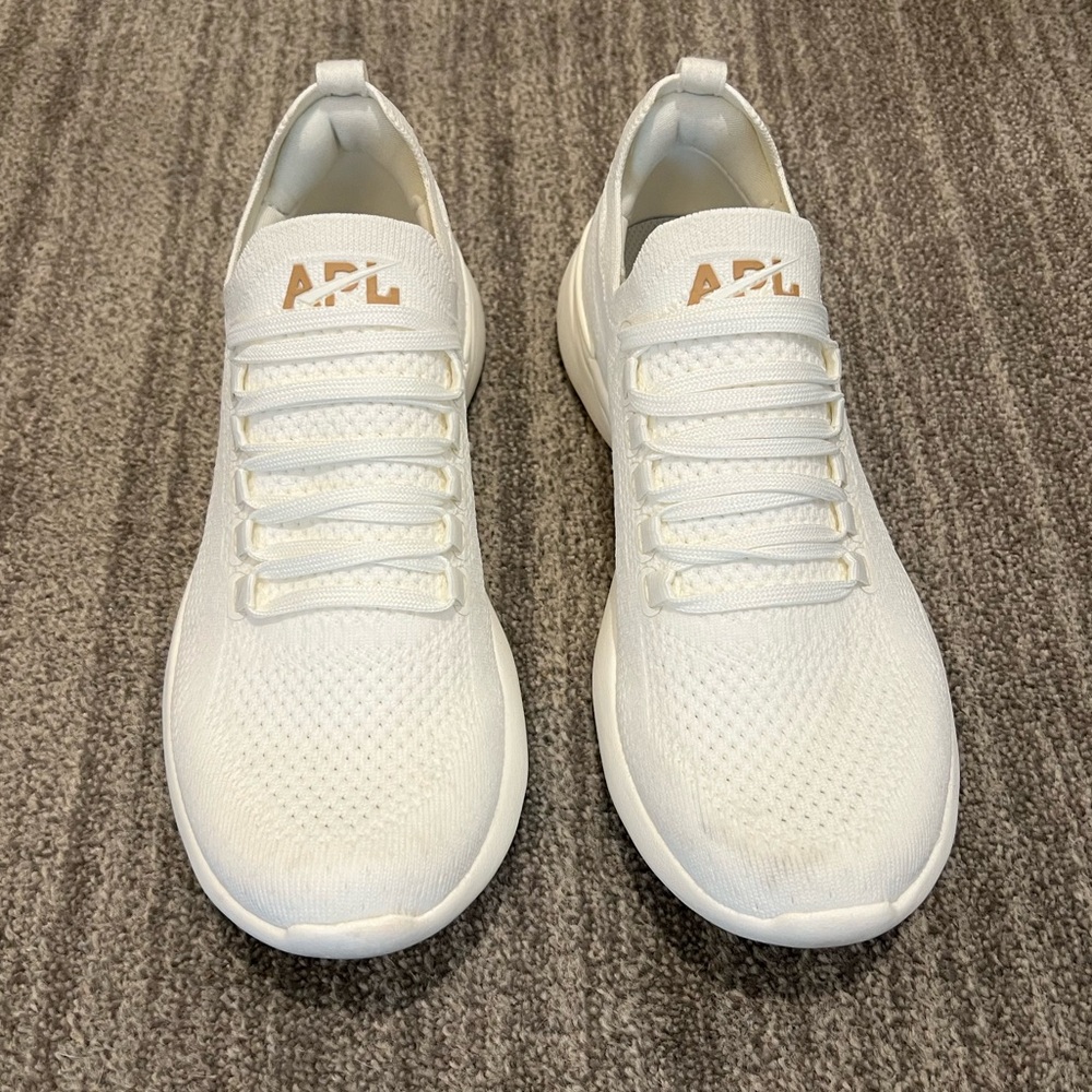 APL Techloom Breeze White Sneakers